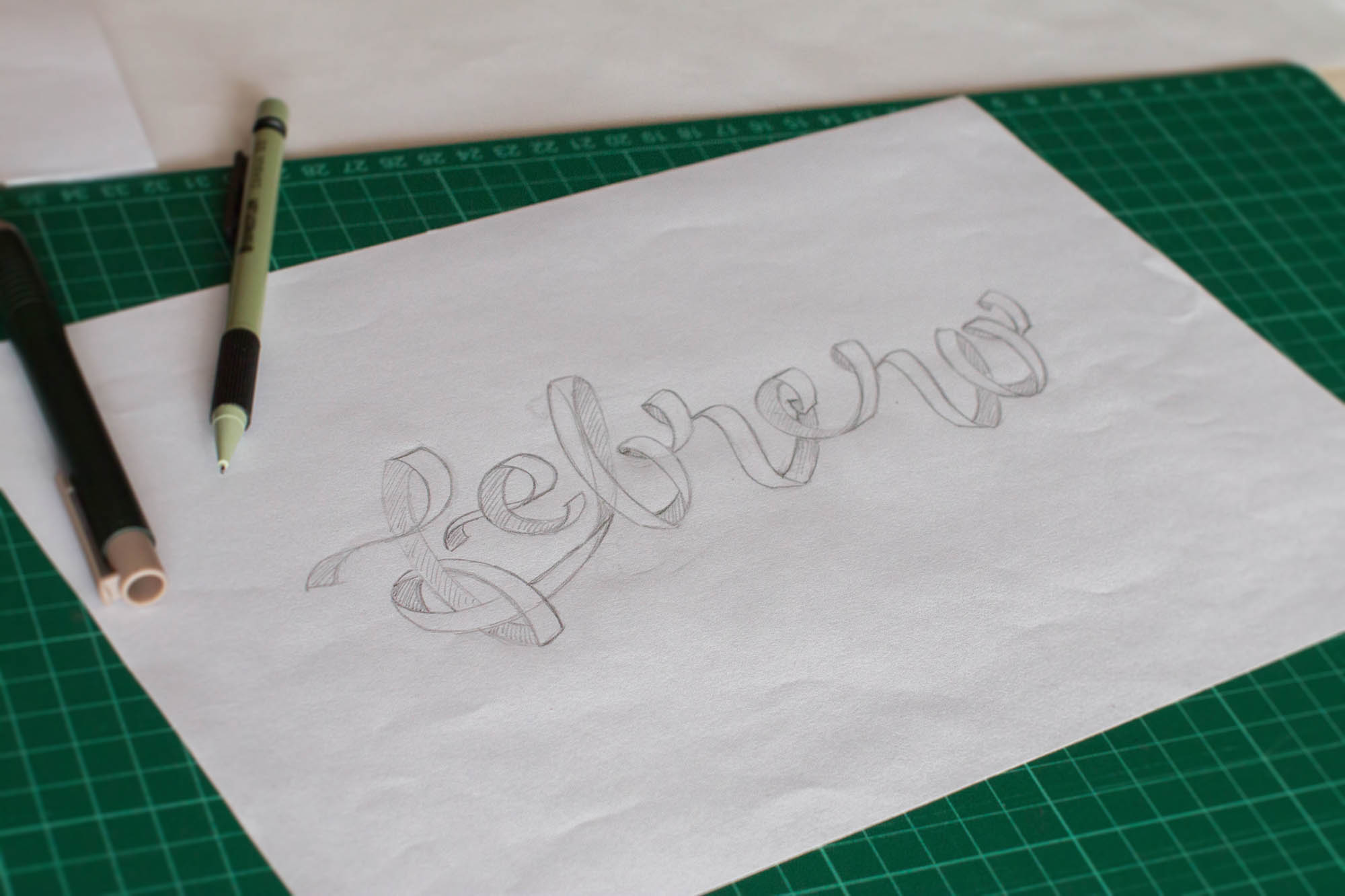 Bocetos para el proyecto de lettering "Los meses".